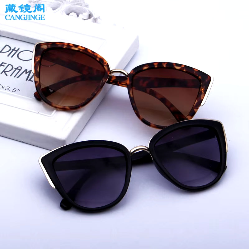 Female Retro Cat Eye Sunglasses Ultraviolet-Proof Leopard Print Sun Glasses Women Vintage Gradient Glasses Plastic Frame Eyewear